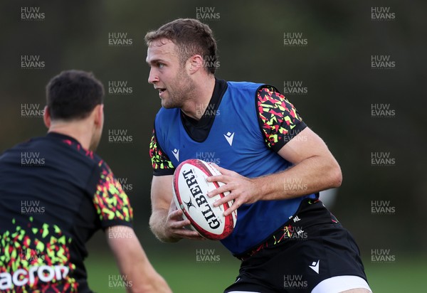 281025 - Wales Rugby Training in their first week of camp for this years Quilter Nations Series - Max Llewellyn during training