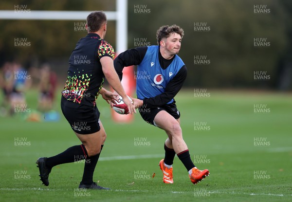 281025 - Wales Rugby Training in their first week of camp for this years Quilter Nations Series - Dan Edwards during training