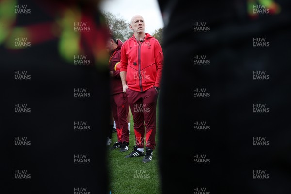 281025 - Wales Rugby Training in their first week of camp for this years Quilter Nations Series - Steve Tandy, Head Coach during training