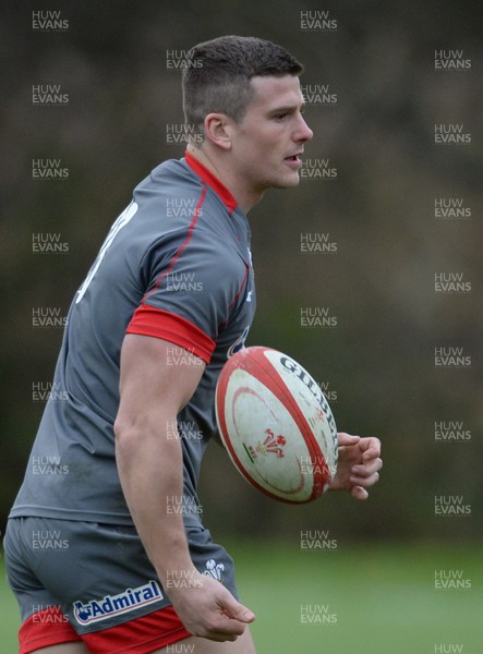 281113 - Wales Rugby Training -Scott Williams during training