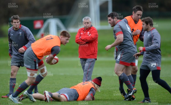 281113 - Wales Rugby Training -Warren Gatland during training