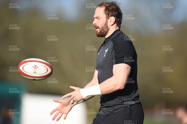 281117 - Wales Rugby Training - Alun Wyn Jones