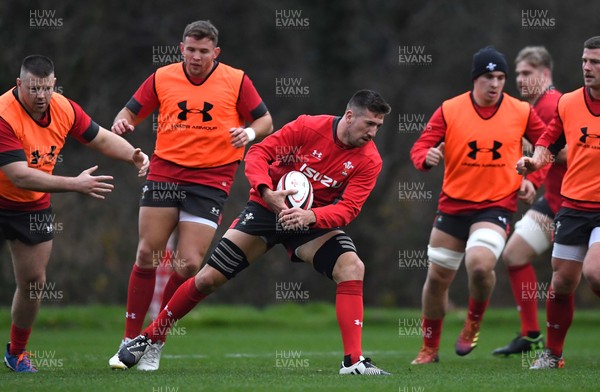 281119 - Wales Rugby Training - Justin Tipuric during training