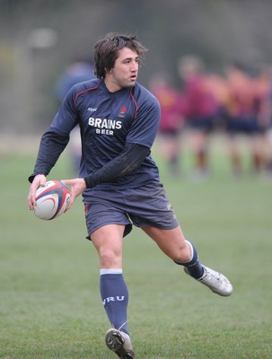 29.01.08 - Wales Rugby Training - Gavin Henson in action during training 