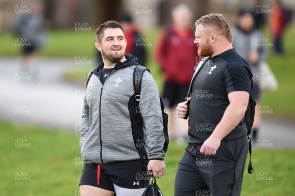 290118 - Wales Rugby Training - Wyn Jones  and Samson Lee during training