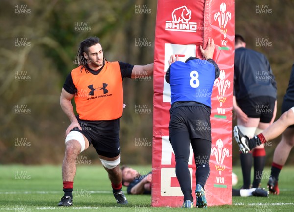 290118 - Wales Rugby Training - Josh Navidi during training