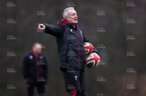 290124 - Wales Rugby Training in the week leading up to their 6 Nations game against Scotland - Rob Howley during training