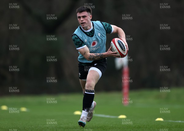 290124 - Wales Rugby Training in the week leading up to their 6 Nations game against Scotland - Joe Roberts during training
