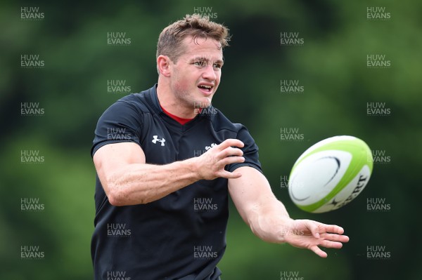 290518 - Wales Rugby Training - Hallam Amos during training