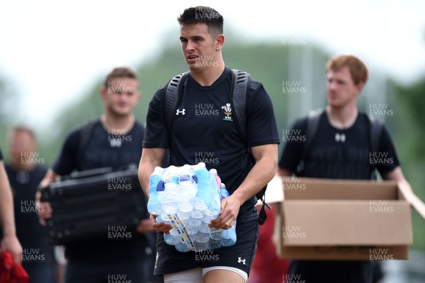 290518 - Wales Rugby Training - Owen Watkin arrives for training