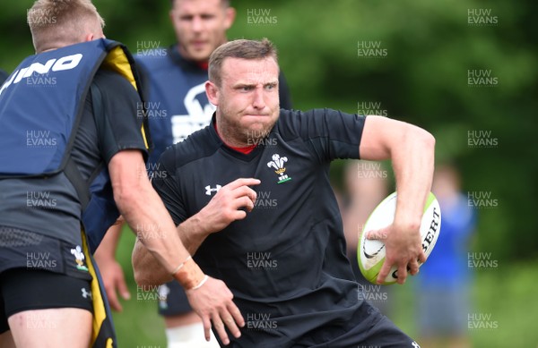 290518 - Wales Rugby Training - Hadleigh Parkes during training