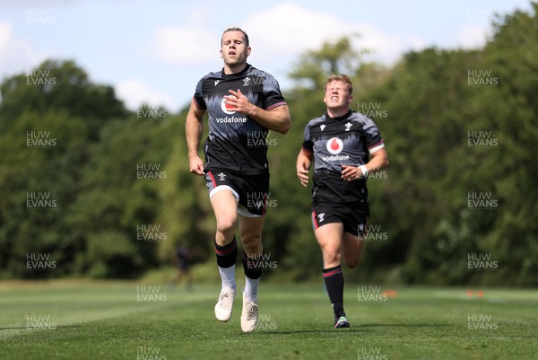 290623 - Wales Rugby Training in preparation for the Rugby World Cup - Gareth Davies and Sam Costelow during training