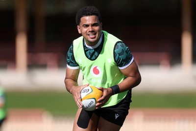 290624 - Wales Rugby Training as they prepare for their Summer Series against Australia - Ben Thomas during training