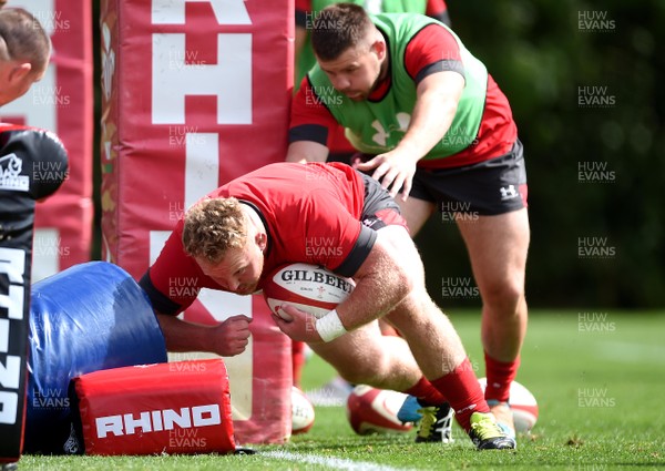 290819 - Wales Rugby Training - Samson Lee during training