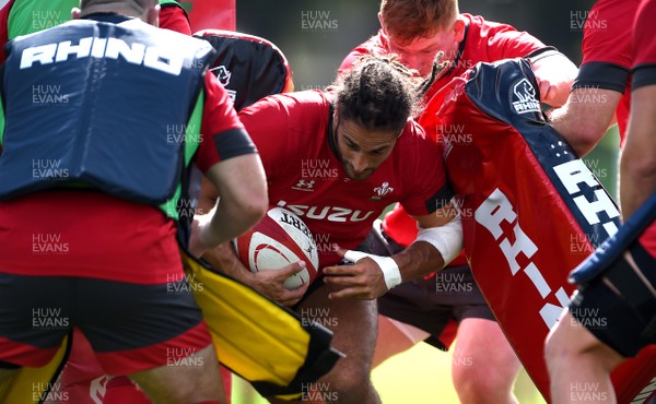 290819 - Wales Rugby Training - Josh Navidi during training