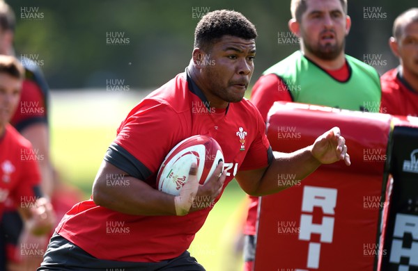 290819 - Wales Rugby Training - Leon Brown during training
