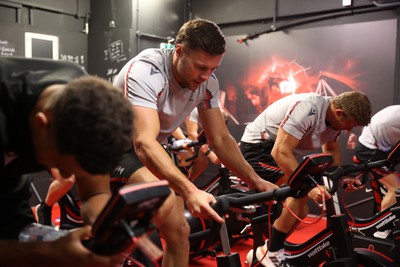 290823 - Wales Rugby Training in the week leading up for their departure for the Rugby World Cup in France - Mason Grady in RSH