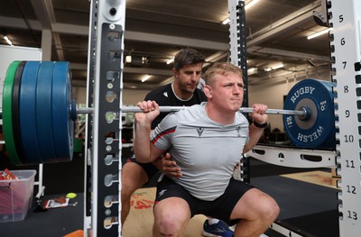 290823 - Wales Rugby Training in the week leading up for their departure for the Rugby World Cup in France - Jac Morgan during training