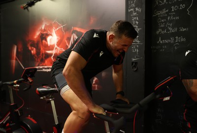 290823 - Wales Rugby Training in the week leading up for their departure for the Rugby World Cup in France - Elliot Dee in RSH