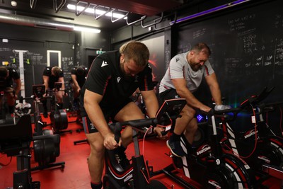 290823 - Wales Rugby Training in the week leading up for their departure for the Rugby World Cup in France - Tomas Francis and Henry Thomas in RSH