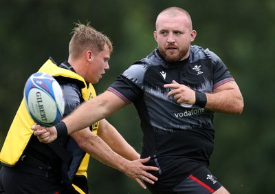 290823 - Wales Rugby Training in the week leading up for their departure for the Rugby World Cup in France - Dillon Lewis during training