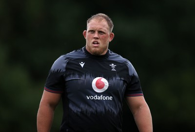 290823 - Wales Rugby Training in the week leading up for their departure for the Rugby World Cup in France - Corey Domachowski during training