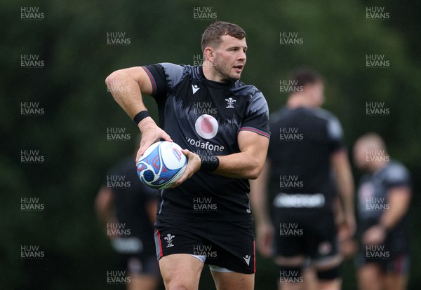 290823 - Wales Rugby Training in the week leading up for their departure for the Rugby World Cup in France - Elliot Dee during training