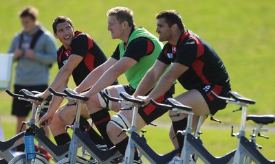 29.09.11 - Wales Rugby Training - James Hook, Bradley Davies and Huw Bennett during training. 
