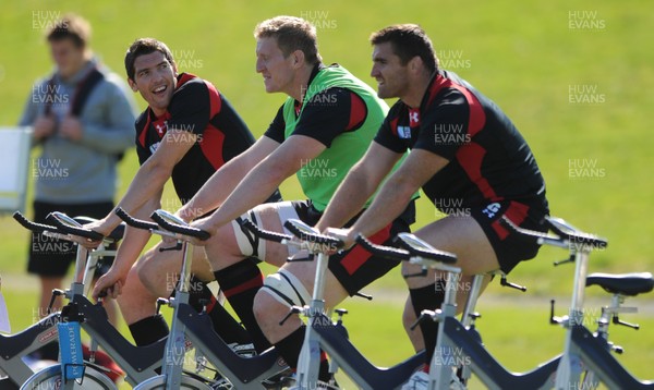 29.09.11 - Wales Rugby Training - James Hook, Bradley Davies and Huw Bennett during training. 