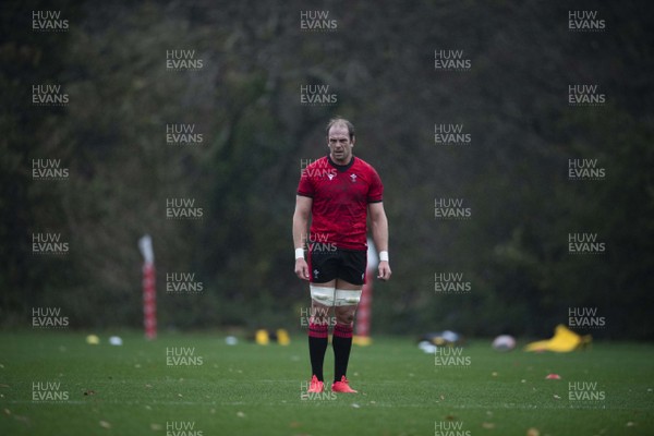 291020 - Wales Rugby Training - Alun Wyn Jones during training