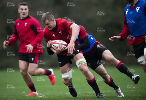 291020 - Wales Rugby Training - Shane Lewis-Hughes during training