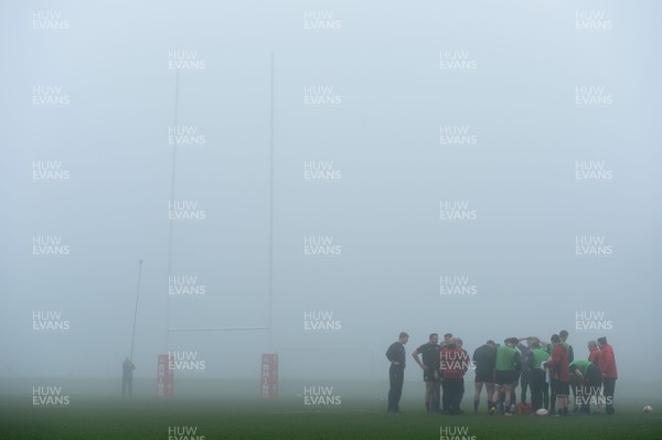 300118 - Wales Rugby Training - Players huddle during training