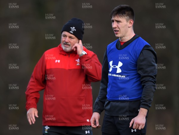 300118 - Wales Rugby Training - Warren Gatland and Josh Adams during training
