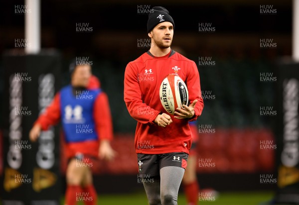 300120 - Wales Rugby Training - Tomos Williams during training