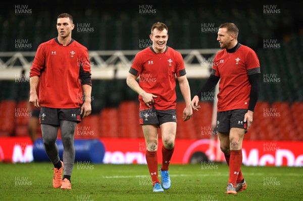 300120 - Wales Rugby Training - George North, Nick Tompkins and Hadleigh Parkes during training