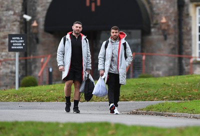 300123 - Wales Rugby Training - Gareth Thomas and Rhys Webb during training