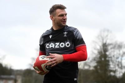 300123 - Wales Rugby Training - Dan Biggar during training