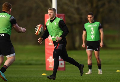 300123 - Wales Rugby Training - Keiran Williams during training