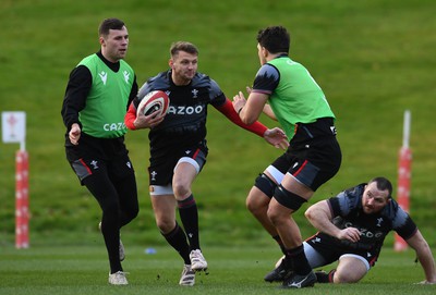 300123 - Wales Rugby Training - Dan Biggar during training