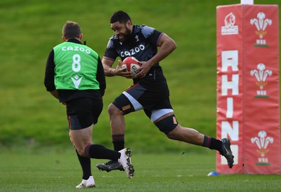 300123 - Wales Rugby Training - Taulupe Faletau during training