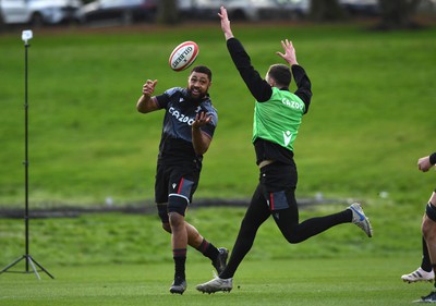 300123 - Wales Rugby Training - Taulupe Faletau during training