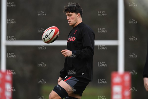 300123 - Wales Rugby Training - Teddy Williams during training