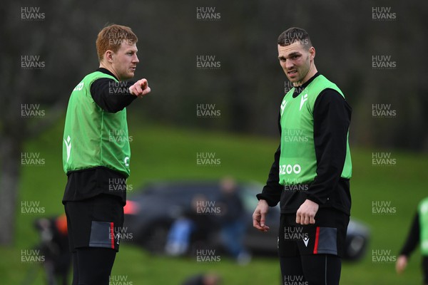 300123 - Wales Rugby Training - Rhys Patchell and George North during training