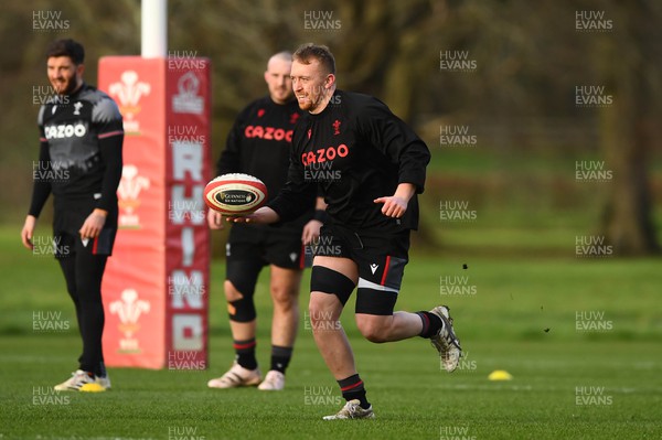 300123 - Wales Rugby Training - Tommy Reffell during training