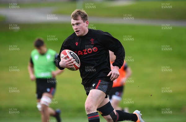 300123 - Wales Rugby Training - Nick Tompkins during training