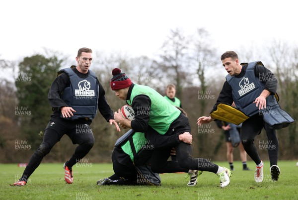 300124 - Wales Rugby Training in the week leading up to their 6 Nations game against Scotland - Gareth Davies during training