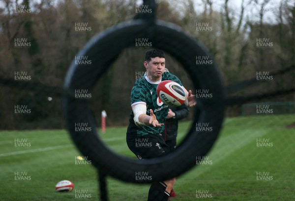 300124 - Wales Rugby Training in the week leading to their first 6 Nations game against Scotland - James Botham during training