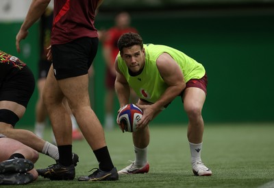 300126 - Wales Rugby Training - Kieran Hardy during training