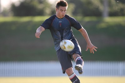 30.05.07  Wales rugby tour to Australia Chris Czekaj  in training in Brisbane 