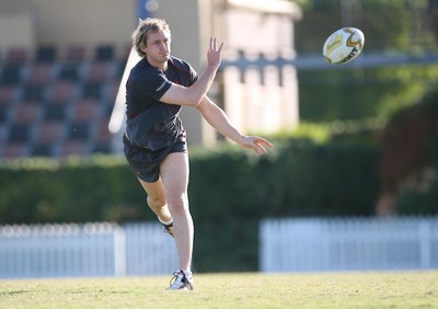 30.05.07  Wales rugby tour to Australia Jamie Robinson  in training in Brisbane 